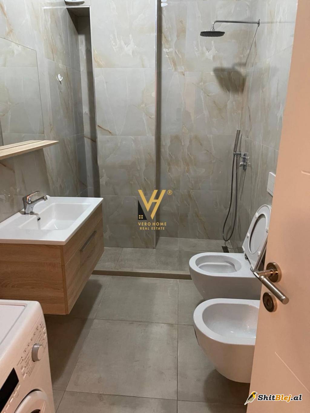 1+1+BLK ME QIRA TE SIRI KODRA 600 EURO