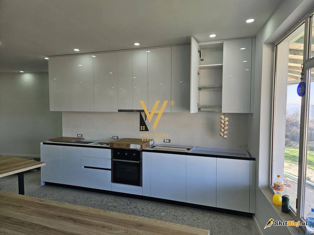 3+1+VERANDE ME QERA TE TEGU 900 EURO