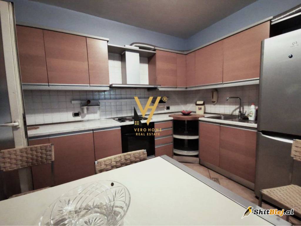 2+1+2+2 BLK TE ST.AIR ALBANIA 900 E