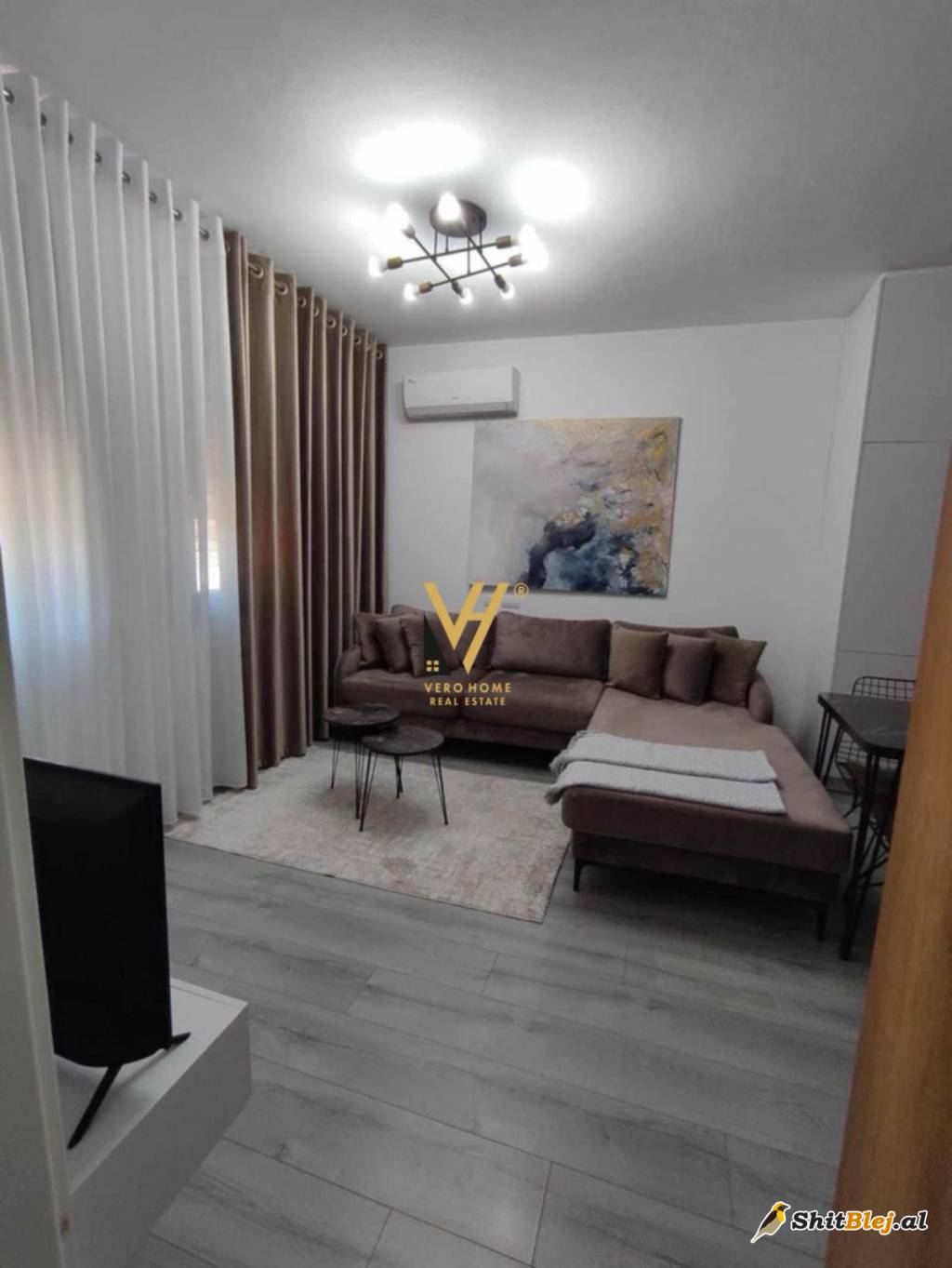 1+1 ME QERA NE YZBERISHT 450 EURO