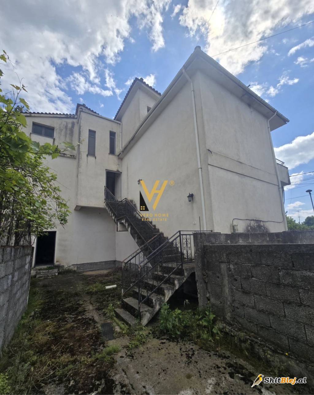 VILE NE SALLBERG, KAVAJE 225.000 EURO