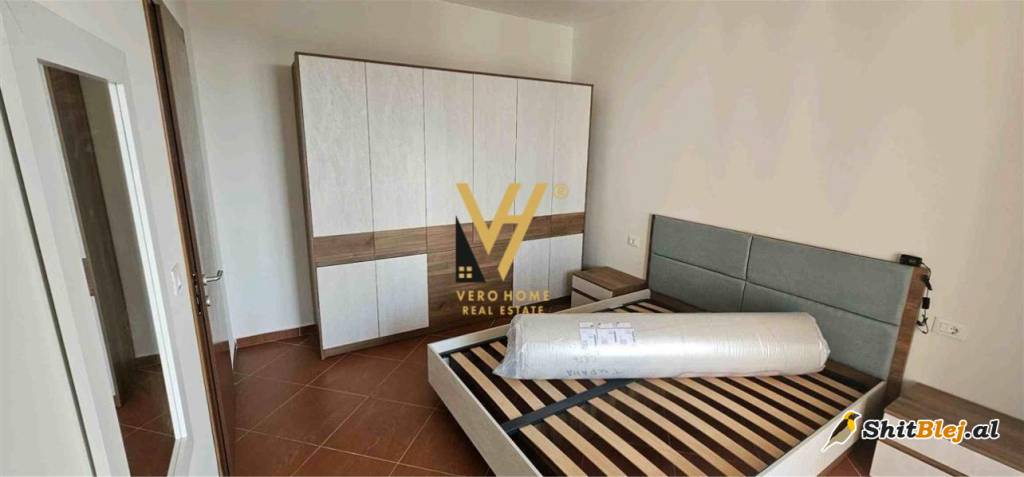 1+1+BLK TE STACIONI I TRENIT 520 EURO