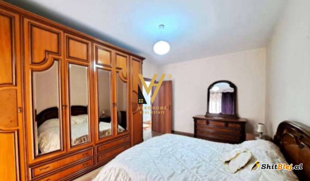 2+1+2 ME QERA TE RRUGA E KAVAJES 700 EUR