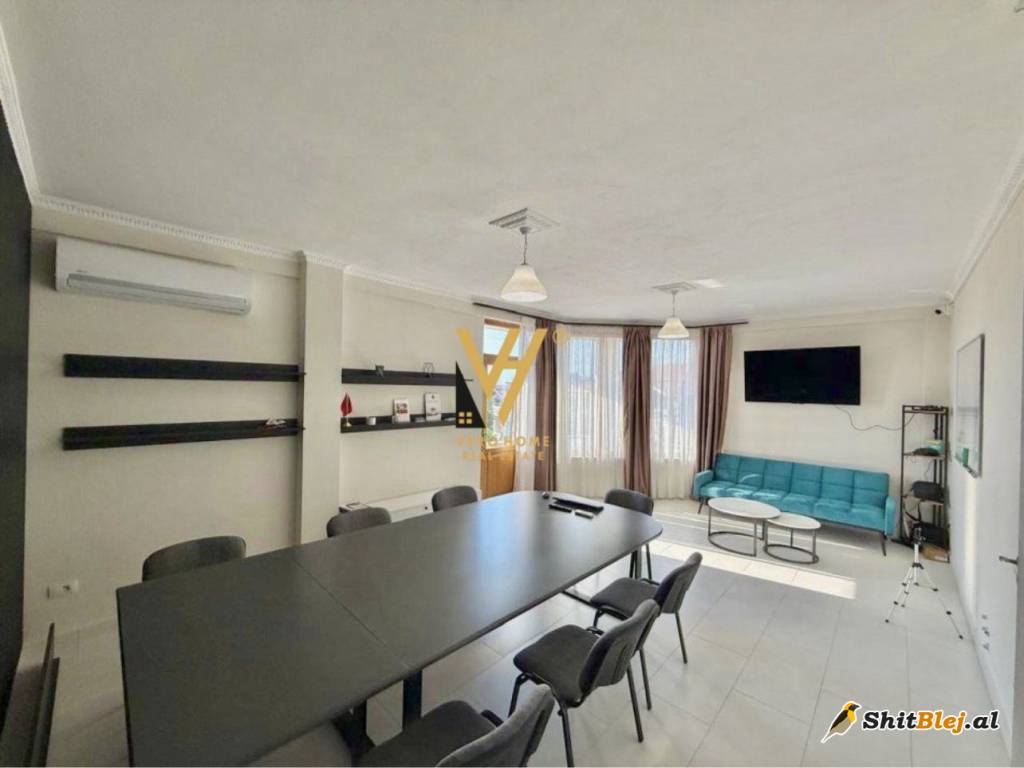 ZYRE 150 M2 TE QYTETI STUDENTI 650 EURO