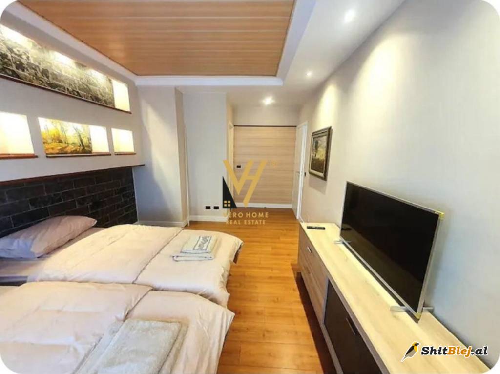  1+1 DHE GARSIONERE  QENDER 315.000 EURO