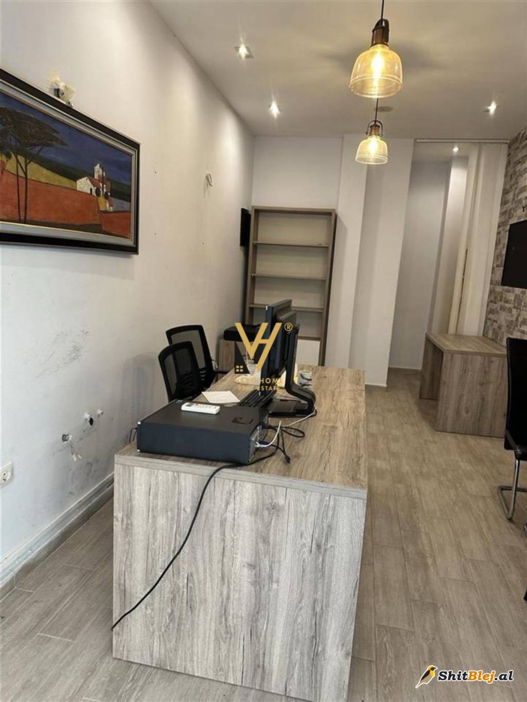 ZYRE TE KOMUNA E PARISIT 60.000 EURO