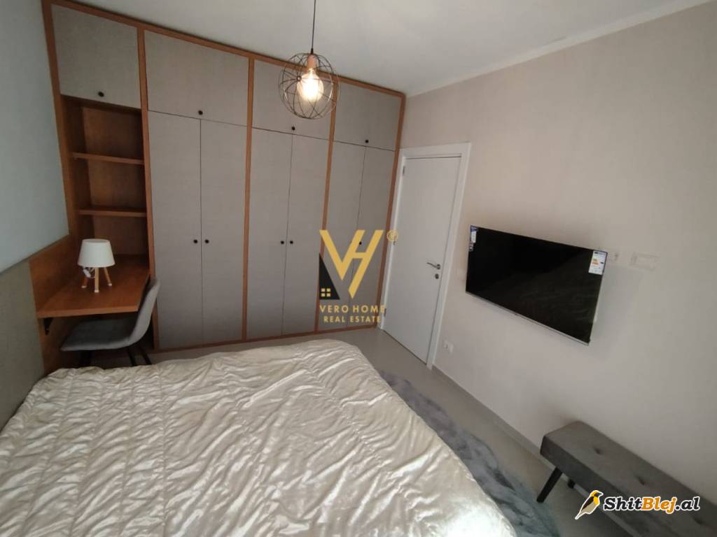 1+1+BLK ME QERA TE UNIVERS CITY 500 EURO