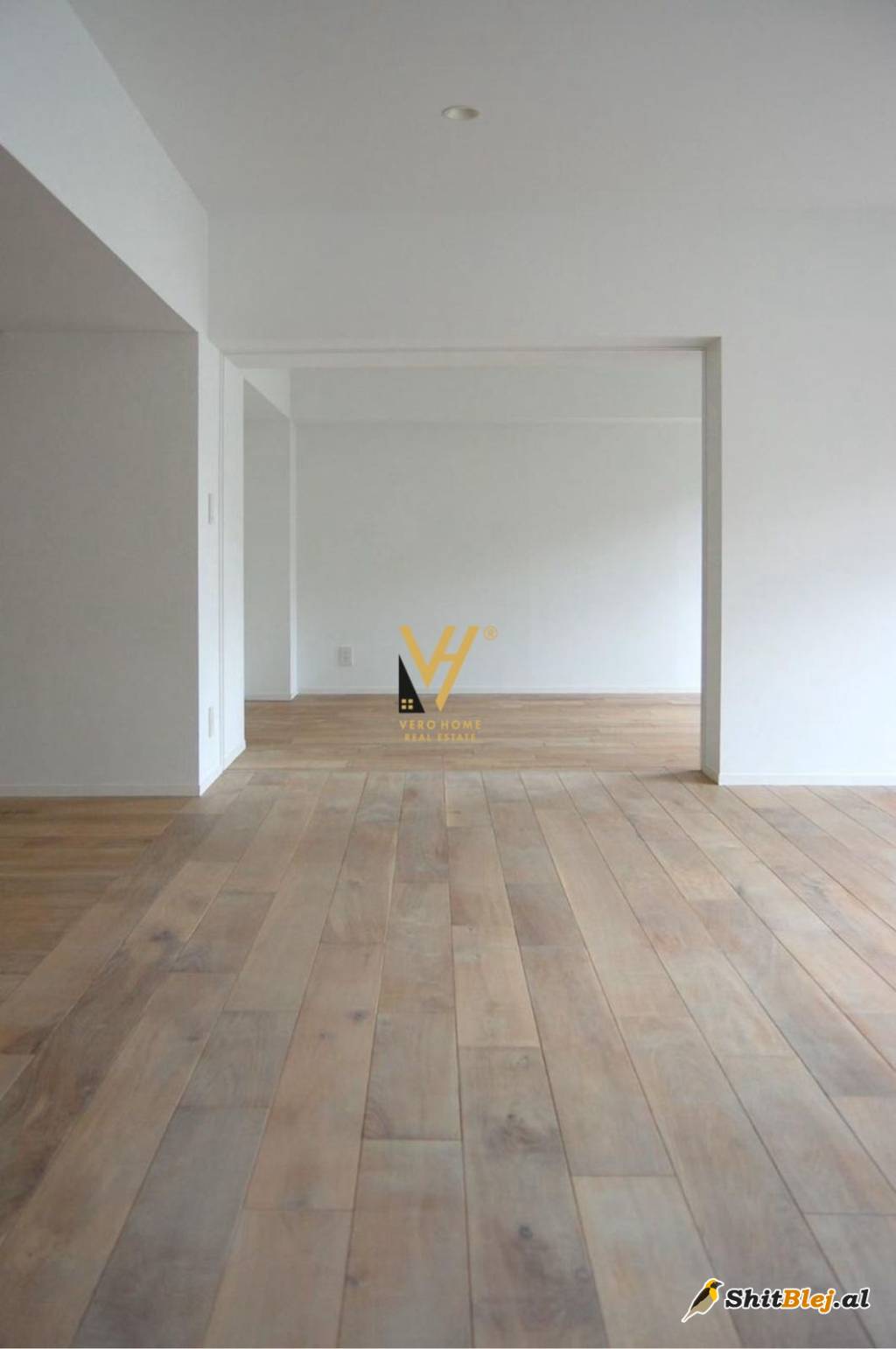 ZYRE 140M2 ME QERA TE PAZARI RI 900 EURO