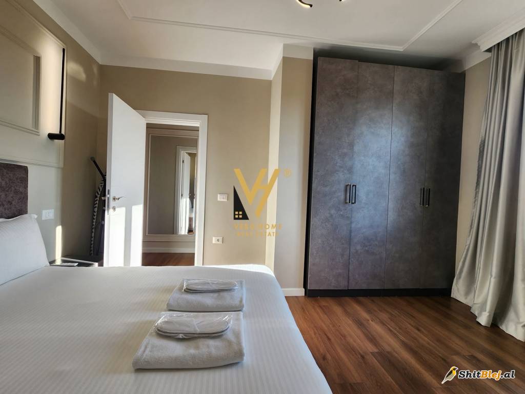 2+1+2 ME QIRA TE ISH EKSPOZITA 1.500 EUR