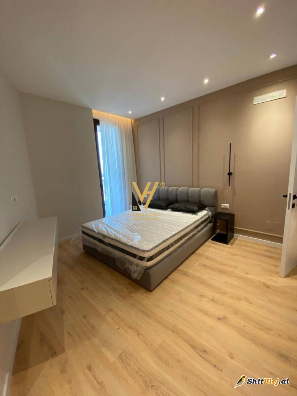 1+1+BLK TE ALTANA RESIDENT 300.000 EURO