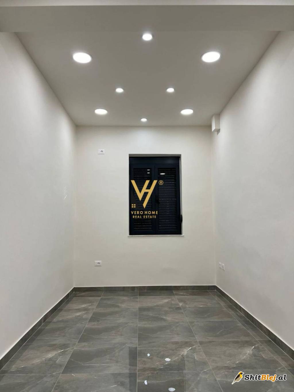 DYQAN 89 M2 STADIUMI DINAMO 525.000 EURO