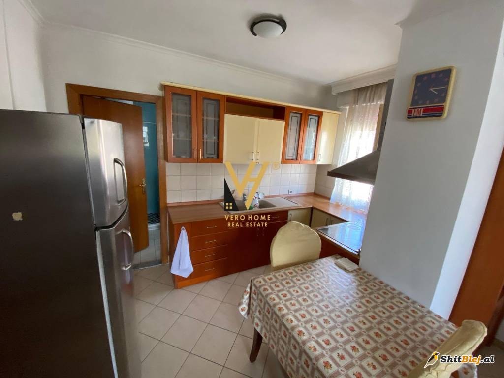 1+1+BLK  TE RRUGA E BARRIKADAVE 550 EURO