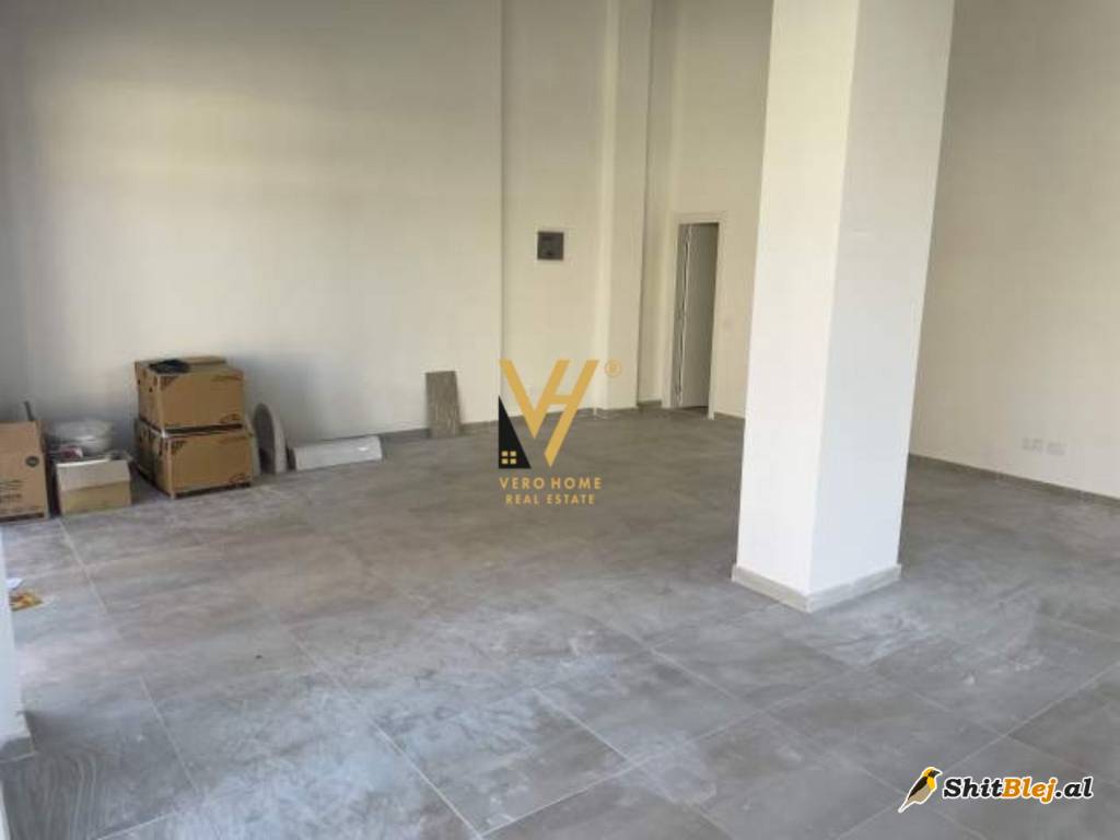 DYQAN 70 M2 TE RRUGA E DIBRES 500 EURO