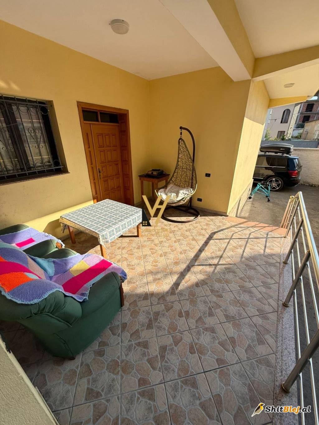 2+1 ME QIRA NE ASTIR 450 EURO