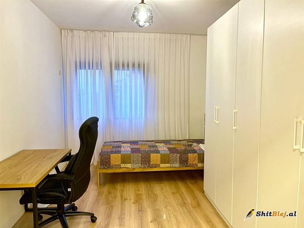 2+1+BLK TE KOPSHTI BOTANIK 800 EURO