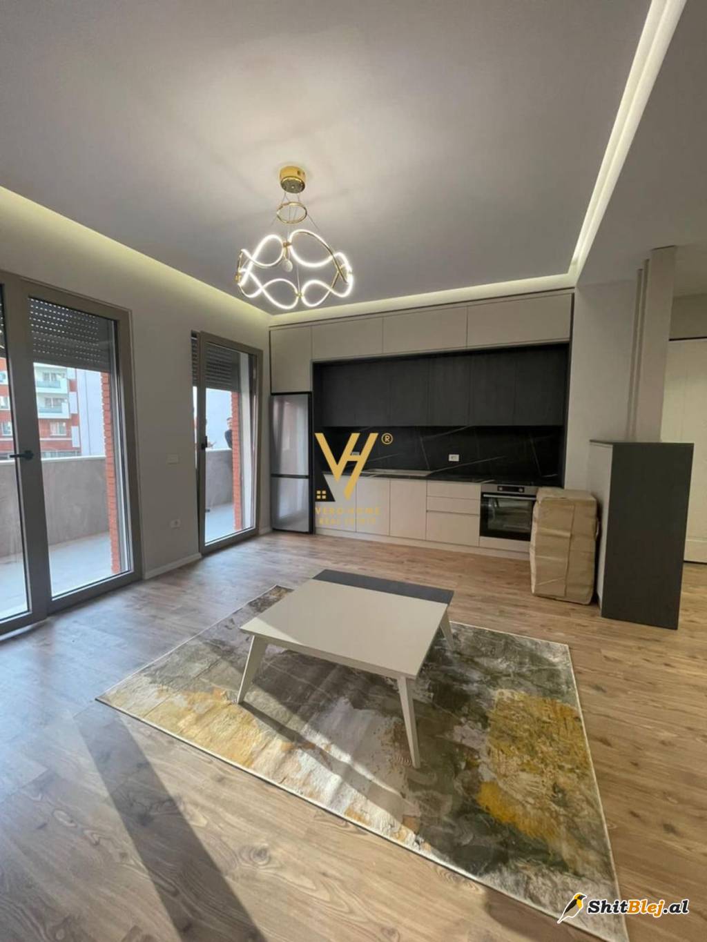 1+1 TE KOMPLEKSI DELIJORGJI 800 EURO