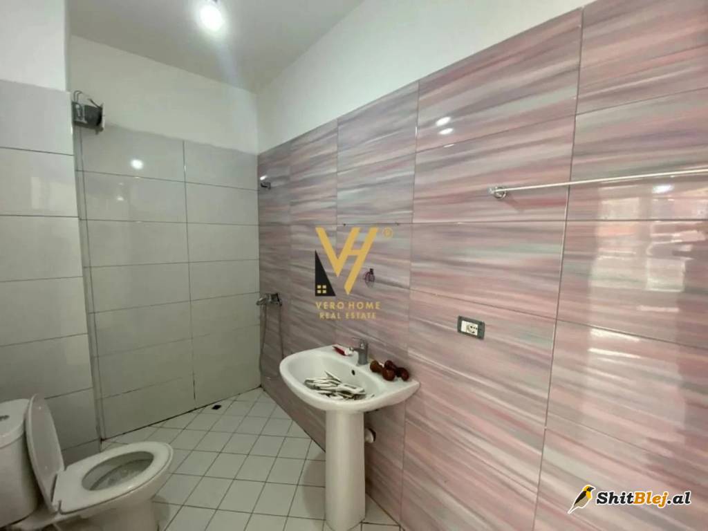 2+1+2 TE KOPSHTI BOTANIK 215.000 EURO