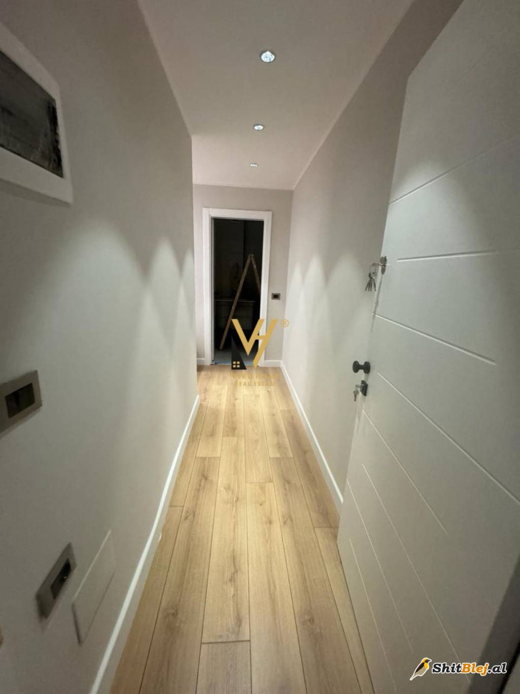 1+1 ME QIRA TE KOMUNA E PARISIT 650 EURO