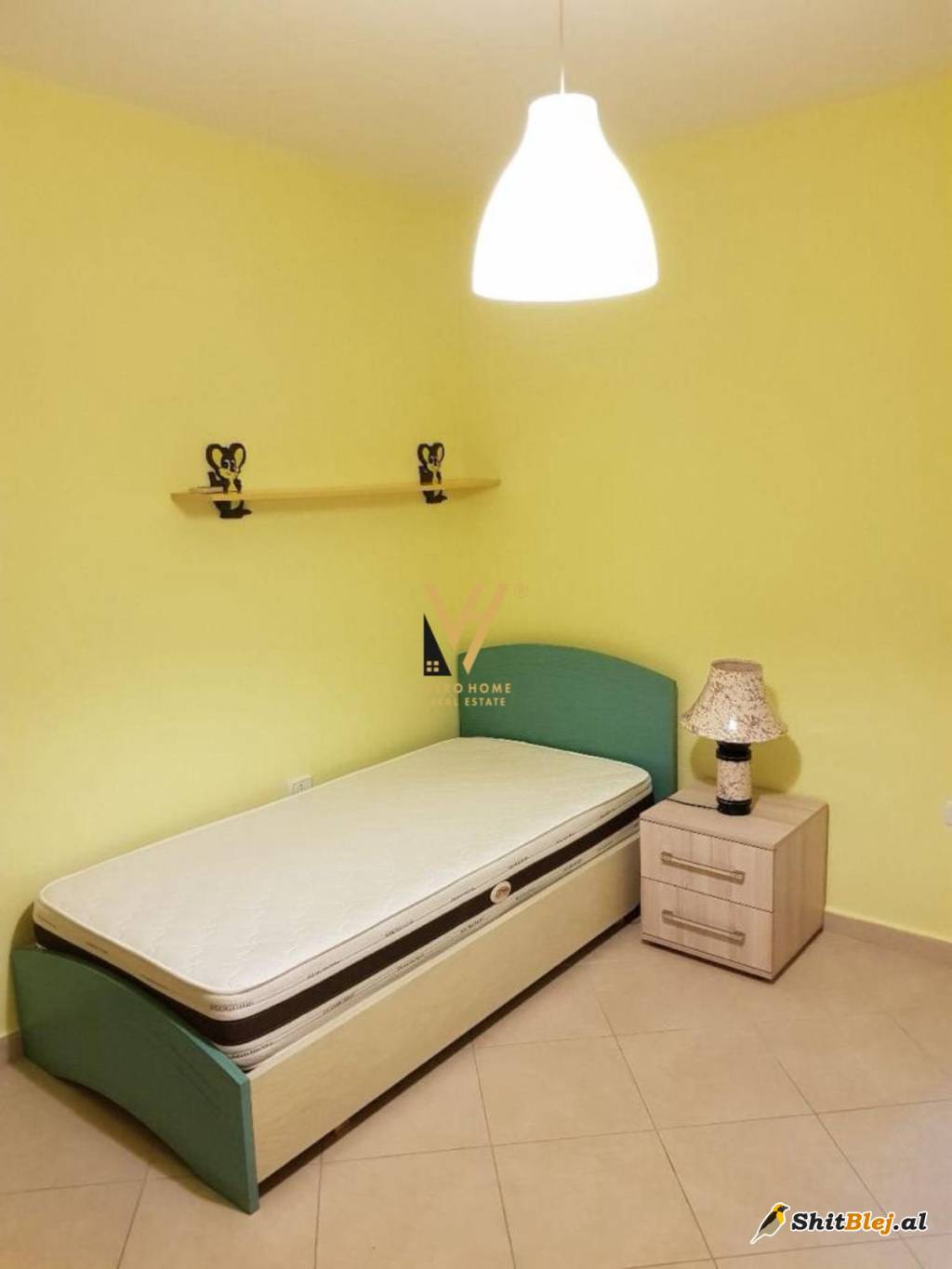 2+1+2 TE RRUGA E BARRIKADAVE 700 EURO