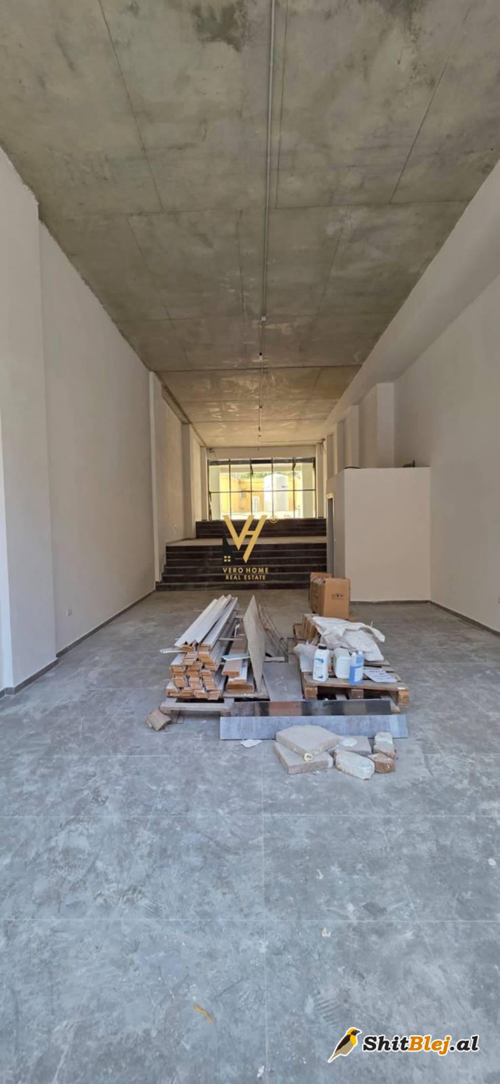 DYQAN 125 M2 TE RR.BARRIKADAVE 3.500 EUR