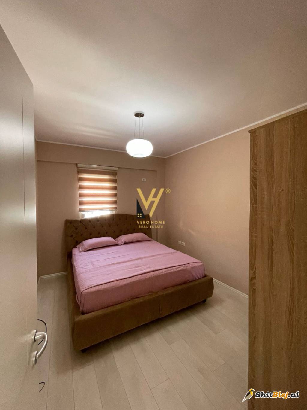 3+1+2+BLK TE LIQENI I THATE 1.400 E