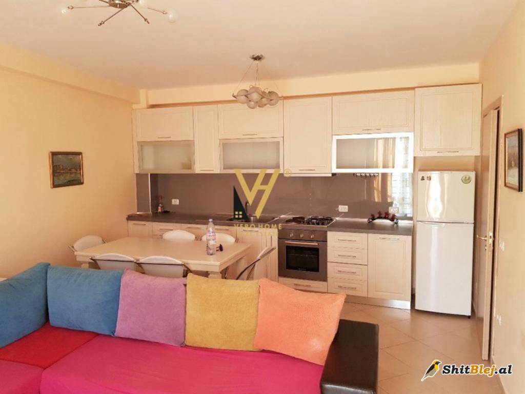 2+1+2 TE RRUGA E BARRIKADAVE 700 EURO