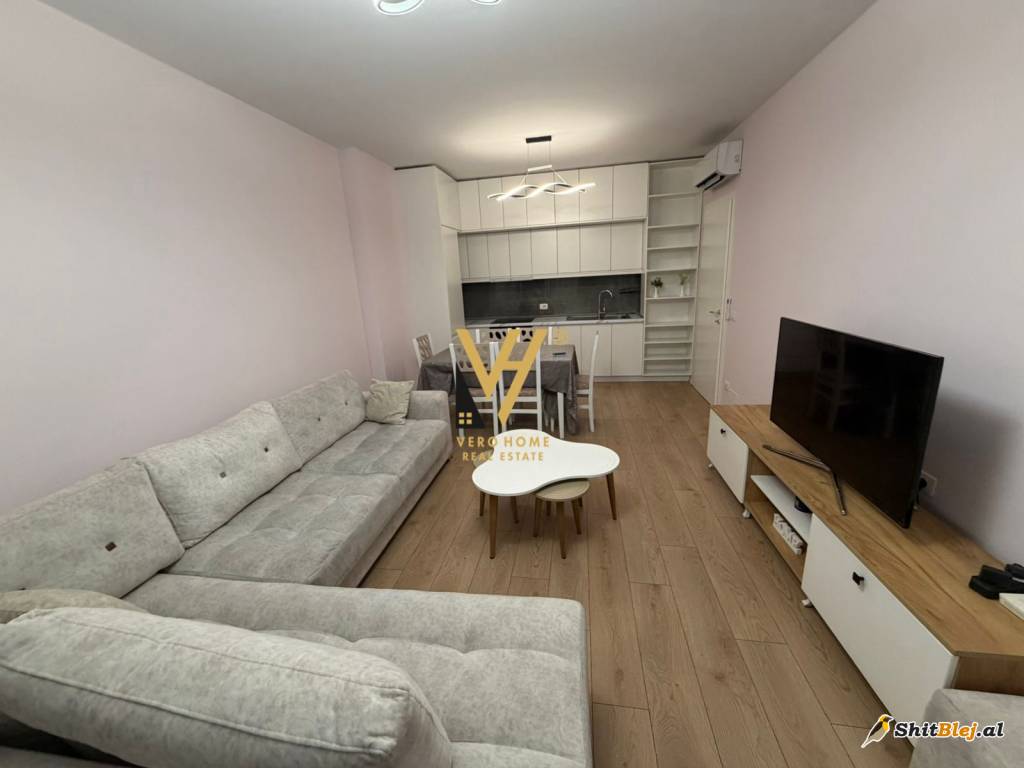 1+1 ME QIRA TE 5 MAJI 550 EURO