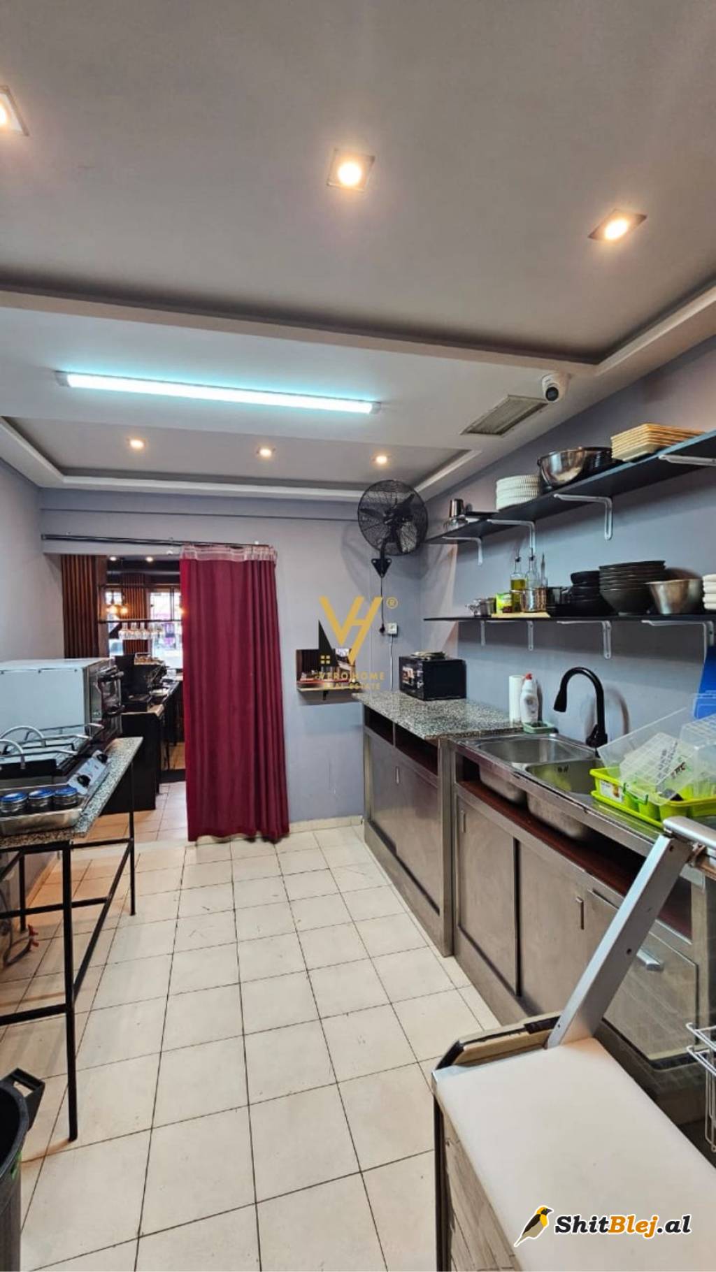 BIZNES BAR LOUNGE NE BLLOK 60.000 EURO