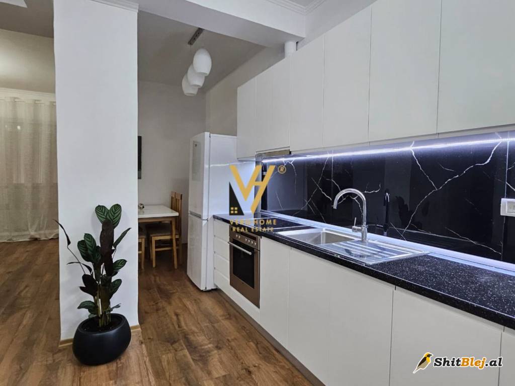 2+1+BLK ME QERA KODRA E DIELLIT 700 EURO