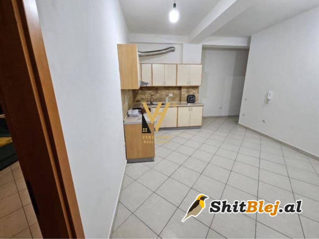 2+1+2BLK TE KOPSHTI ZOOLOGJIK 60.000 LEK