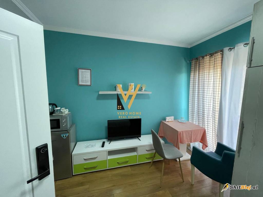 HOTEL ME QERA TE RR. KAVAJES 3.500 EURO