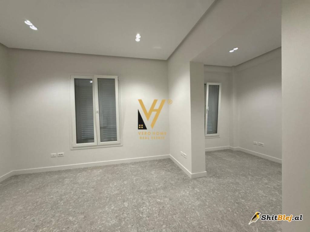 GODINE ME QIRA TE RR.ELBASANIT 9.000 EUR