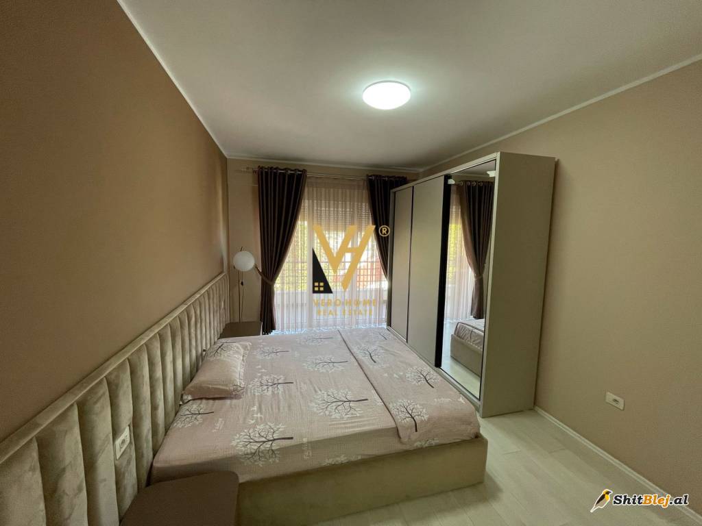 3+1+2+BLK TE LIQENI I THATE 1.400 E