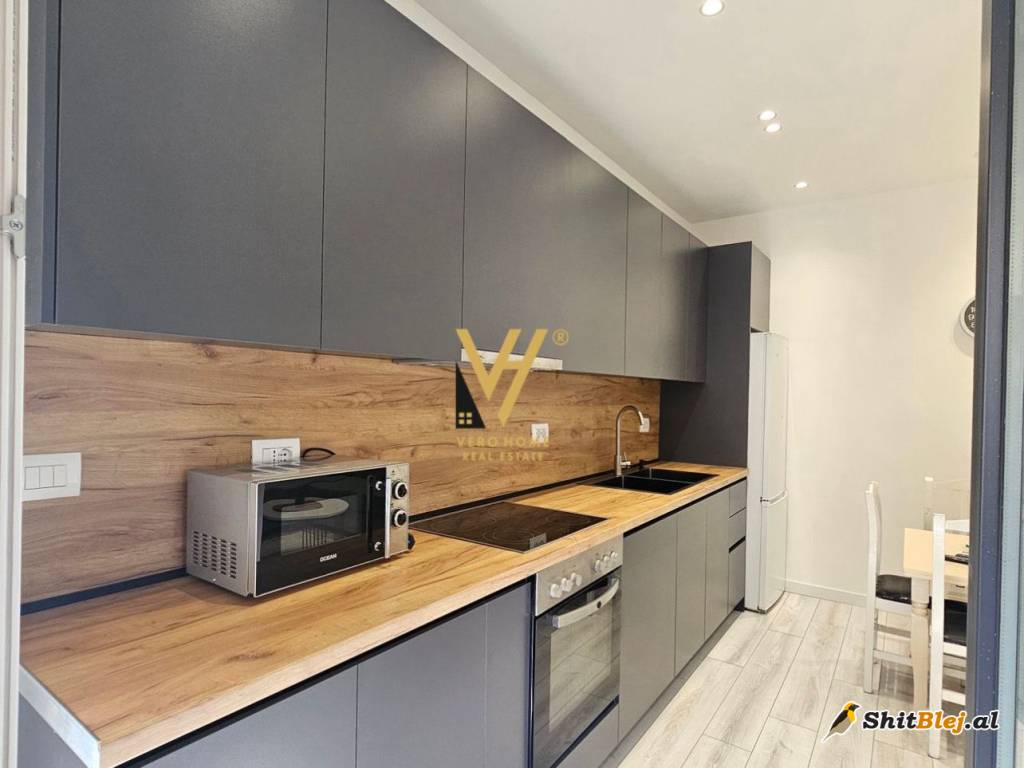  1+1+BLK ME QERA NE SHKOZE 400 EURO