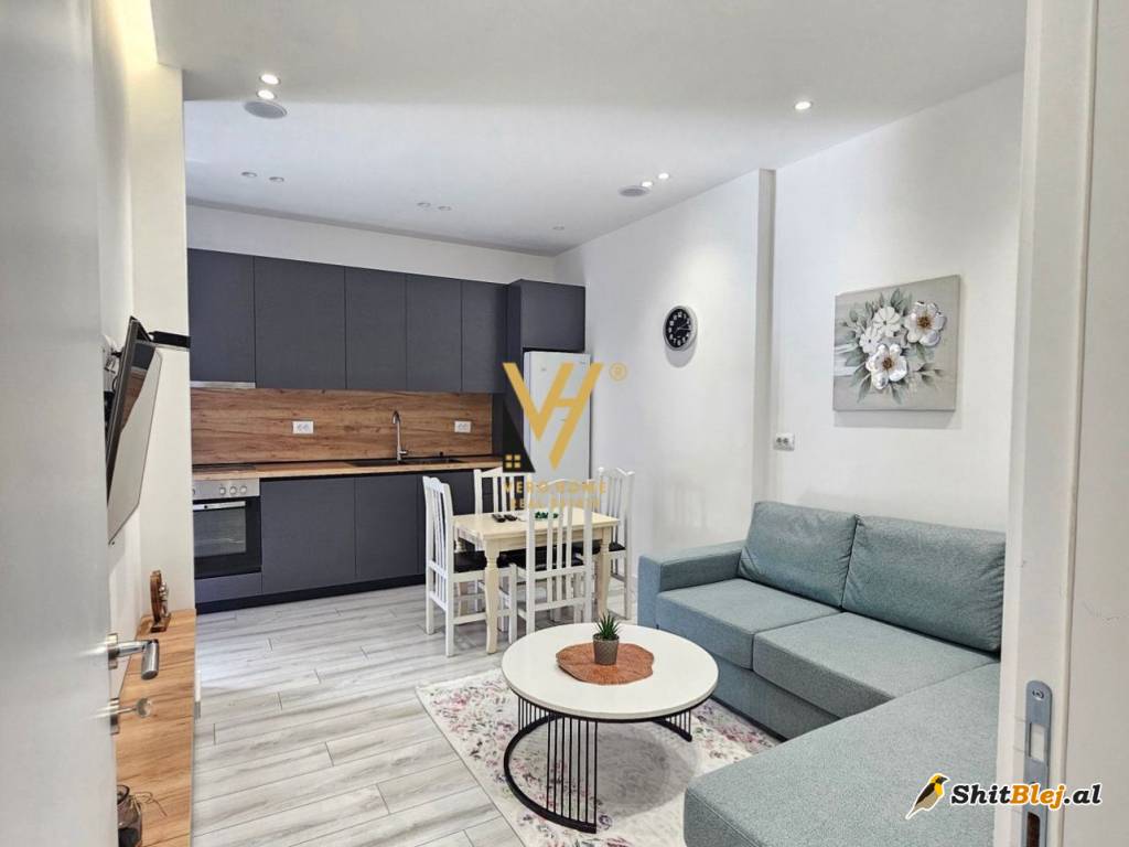  1+1+BLK ME QERA NE SHKOZE 400 EURO