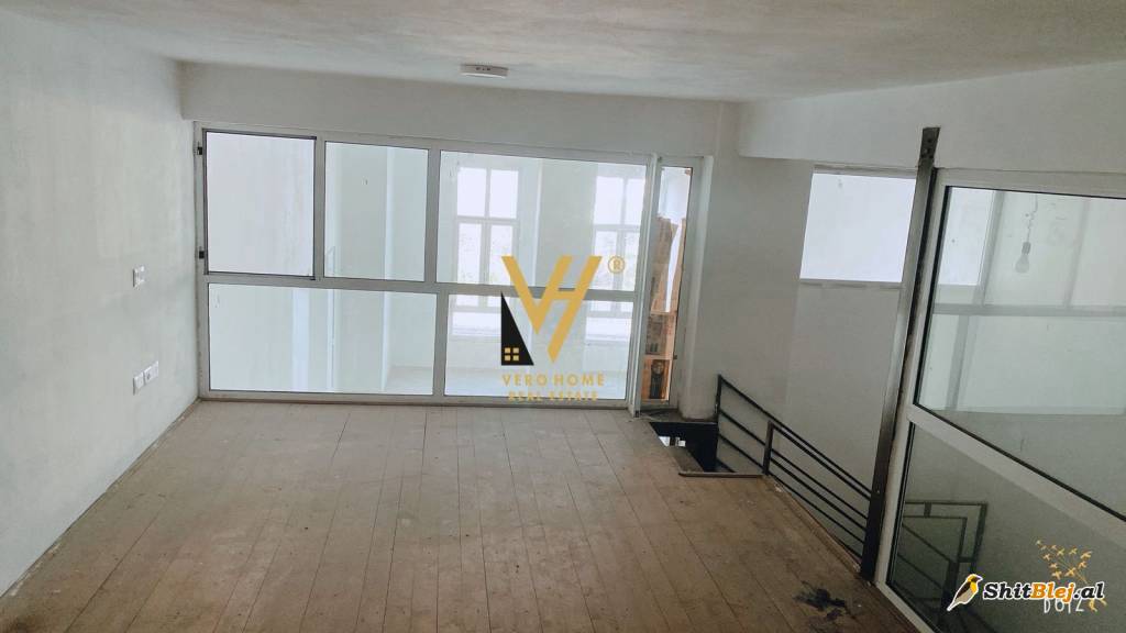  AMBIENT 160 M2 KTHESA E KAMZES 800 EURO