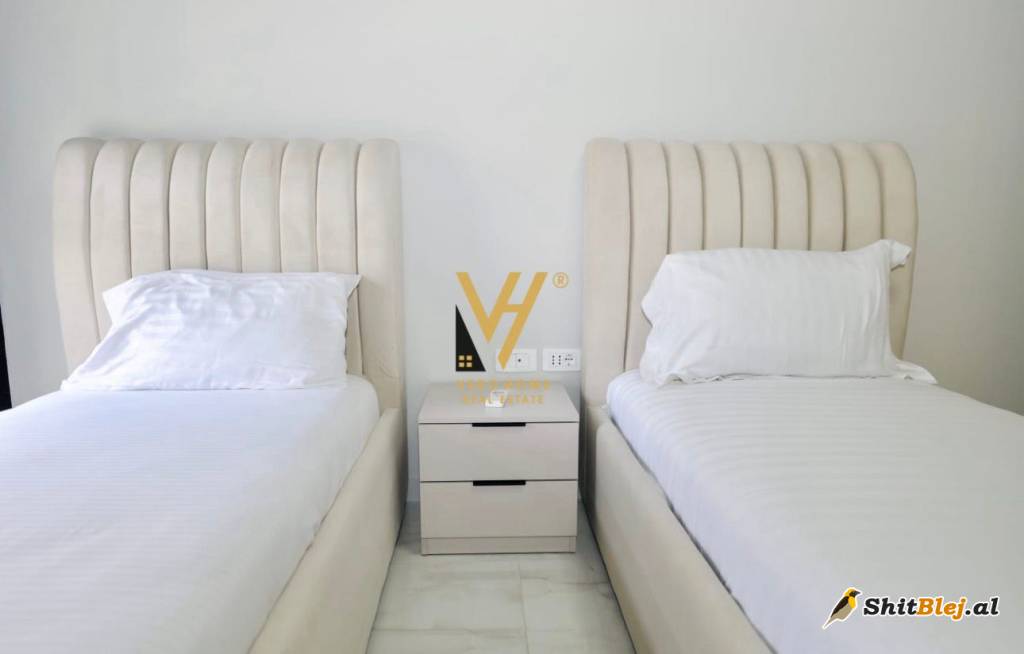 2+1+2 TE KOMUNA E PARISIT 1.100 EURO