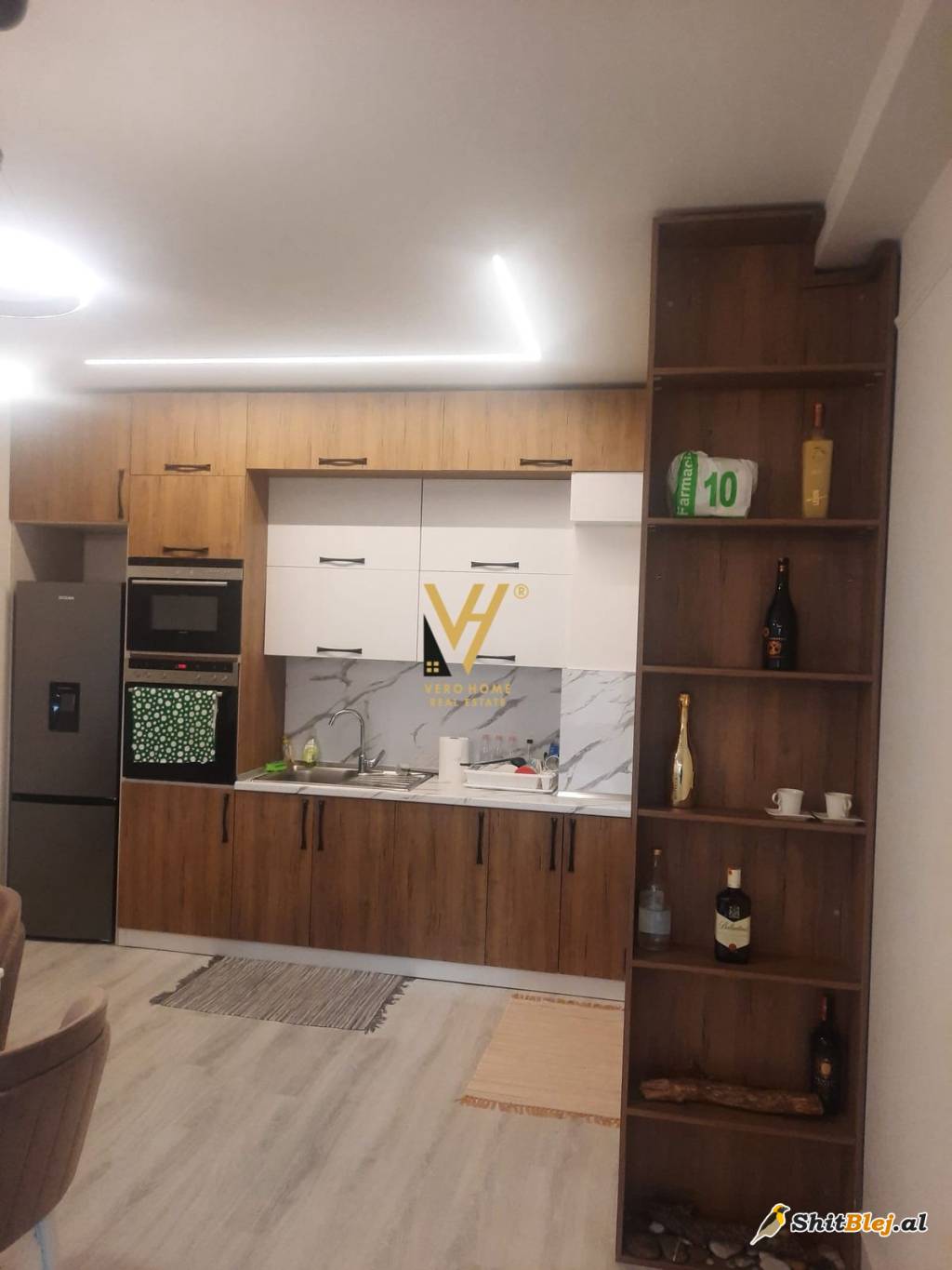 2+1+2 ME QERA TE RRUGA E DIBRES 750 EURO