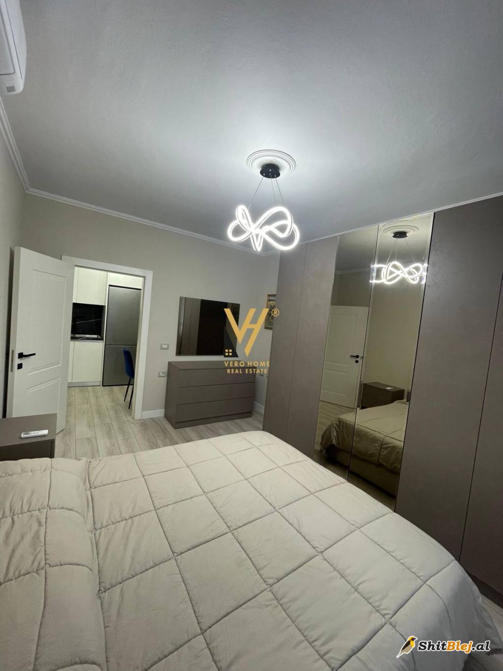 1+1+BLK ME QIRA RR. KOSOVAREVE 900 EURO