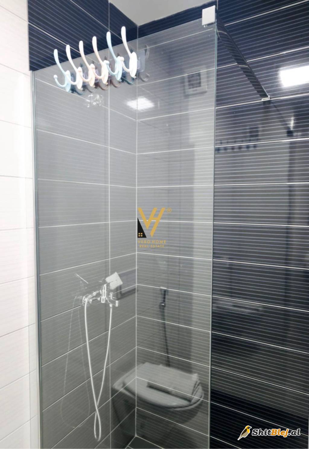 2+1+2 TE KOMUNA E PARISIT 1.100 EURO