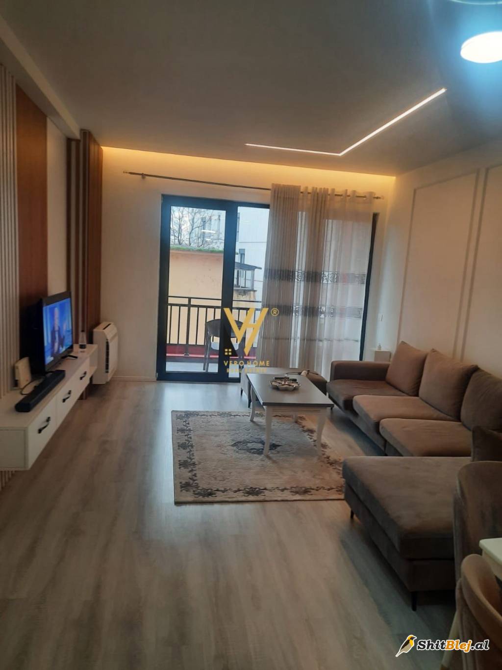 2+1+2 ME QERA TE RRUGA E DIBRES 750 EURO