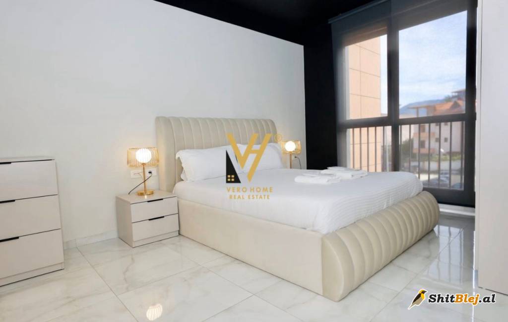 2+1+2 TE KOMUNA E PARISIT 1.100 EURO