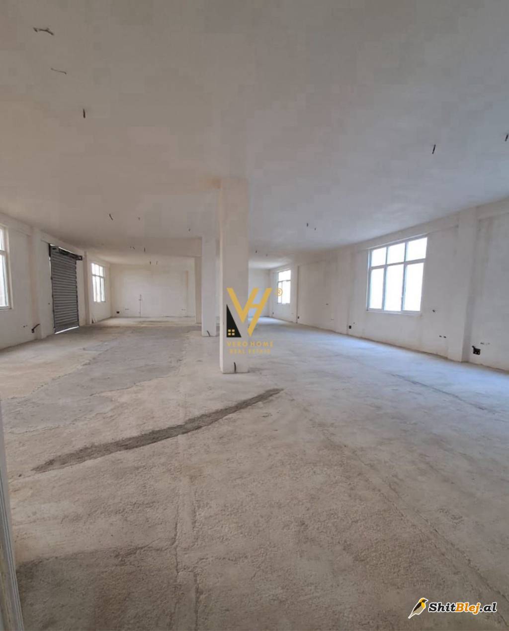 AMBIENT 1.280 M2 NE VAQARR 13.000 EURO