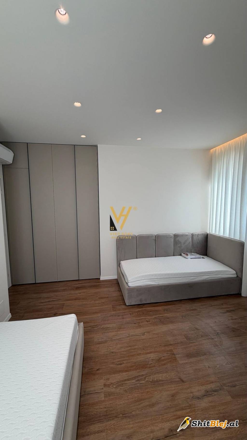  2+1+2+BLK TE LIQENI THATE 1.900 EU