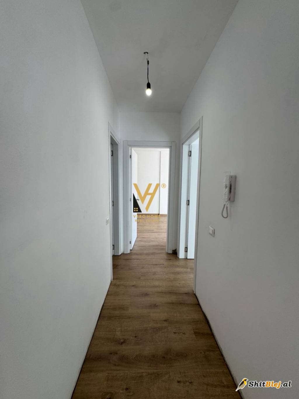  2+1+2 TE RR.ELBASANIT 213.750 EURO