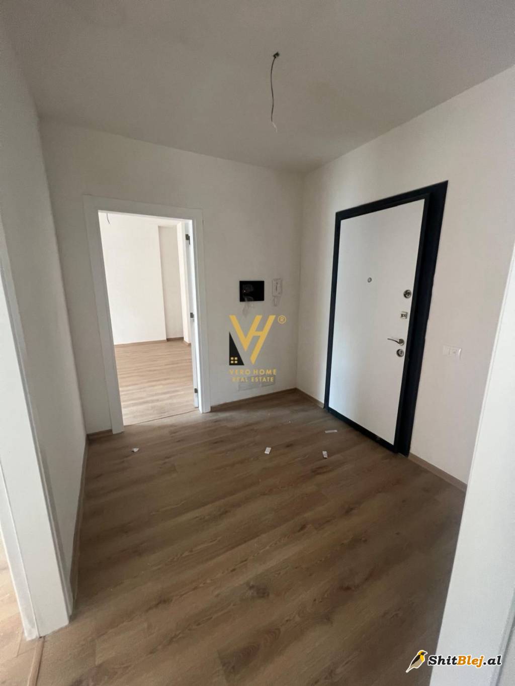 ZYRE 100 M2 TE BULEVARDI I RI 690 EURO