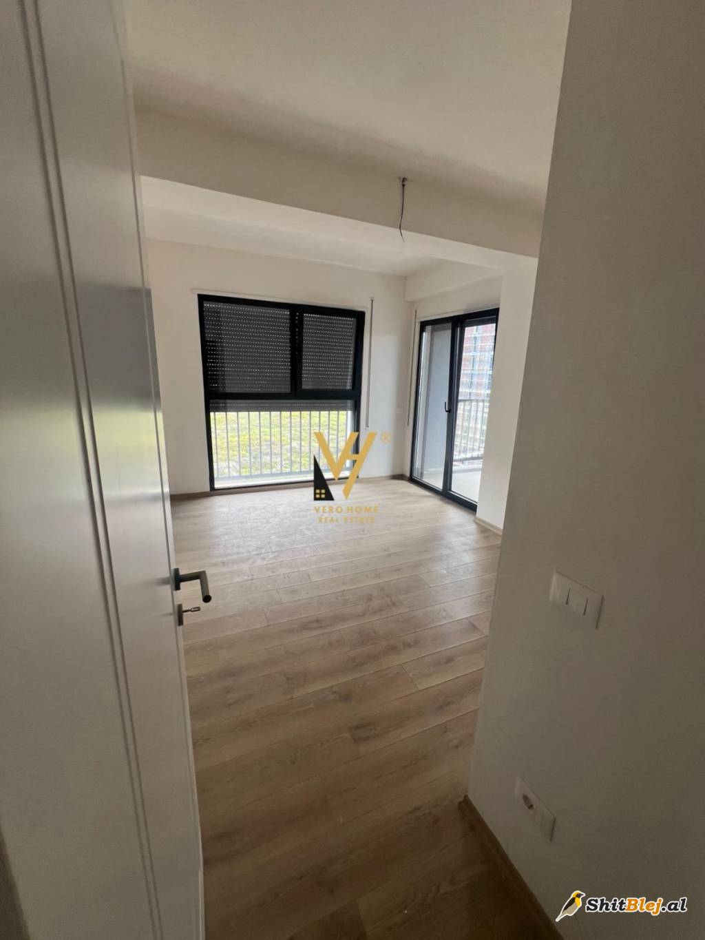 ZYRE 100 M2 TE BULEVARDI I RI 690 EURO