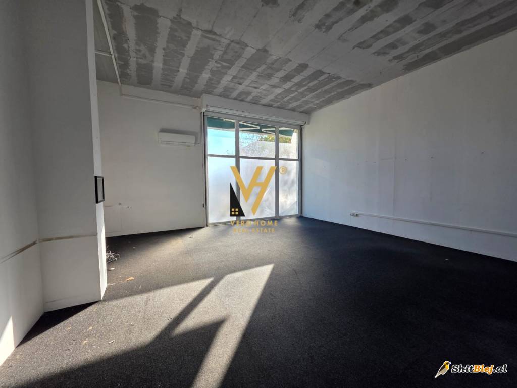 MAGAZINE 300 M2 TE CASA ITALIA 1.950 EUR
