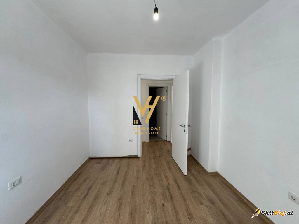  2+1+2 TE RR.ELBASANIT 213.750 EURO