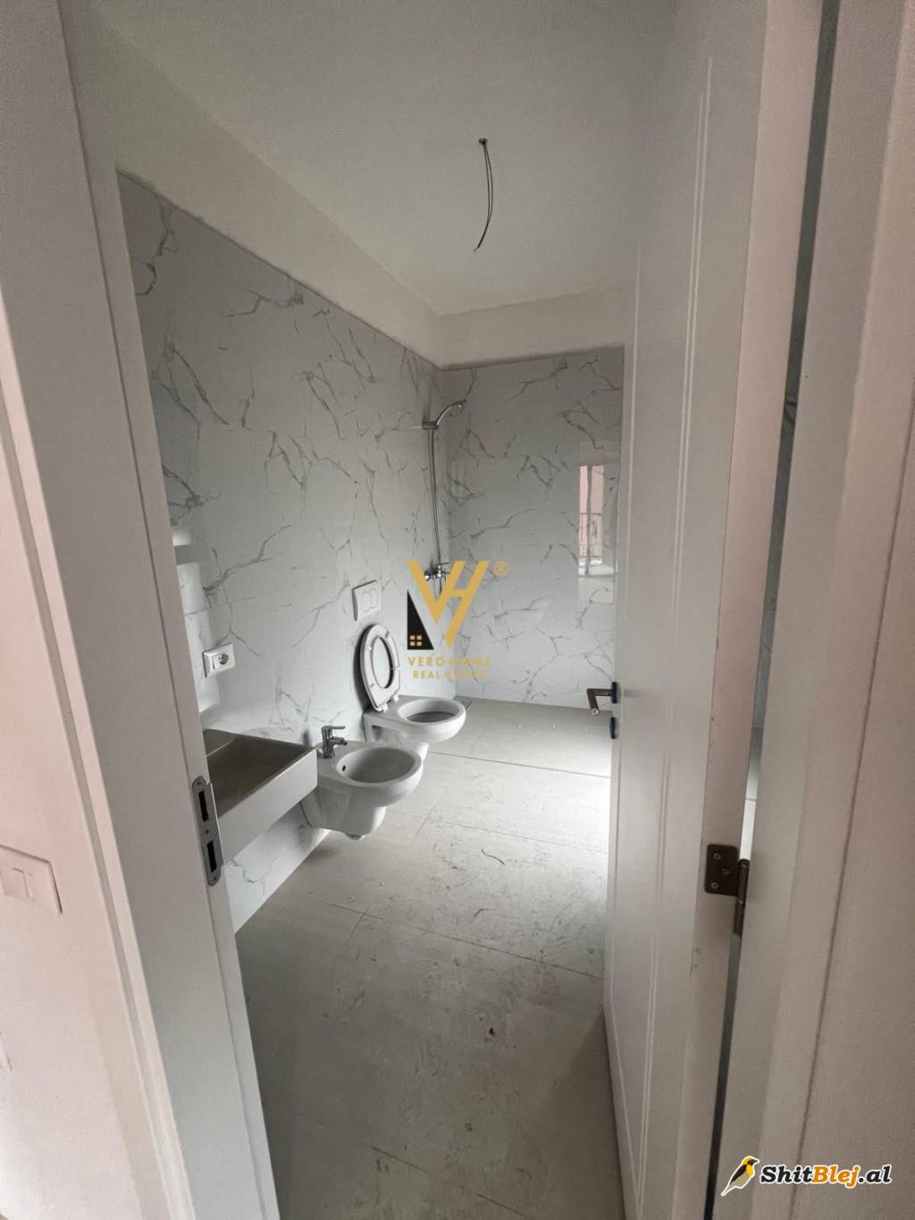 ZYRE 100 M2 TE BULEVARDI I RI 690 EURO